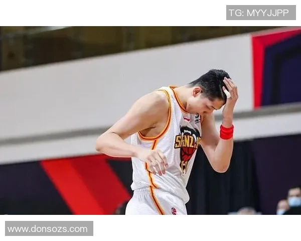 全国锦标赛分析：重庆篮球队展现出色灵活性与战术适应能力