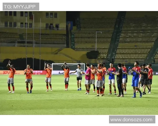 深圳足球队在足球团队协作排行榜中荣获第四名展现出色团队精神与合作能力